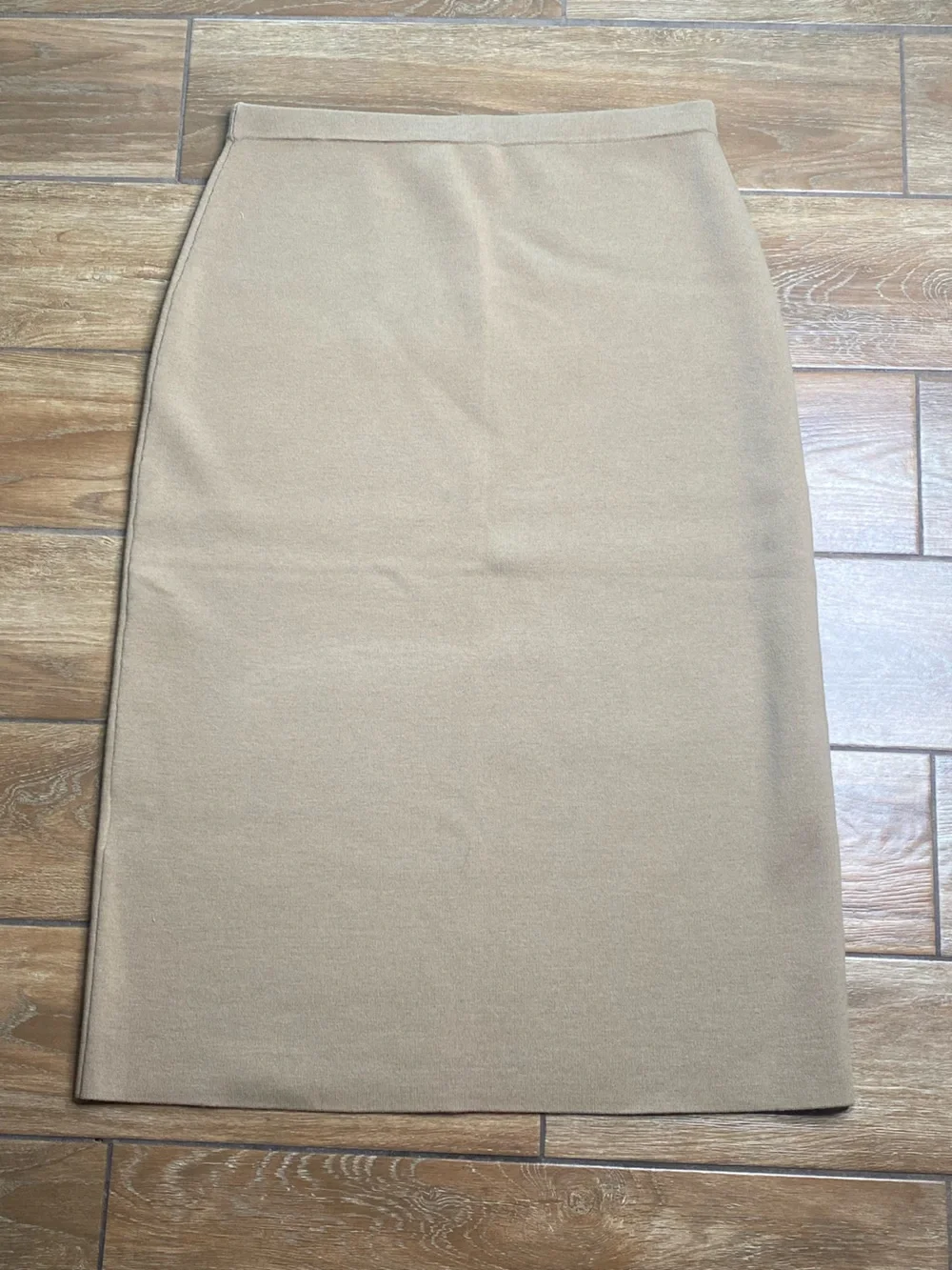 New Theory Large Tan Wool Pencil Skirt - Picture 4 of 7